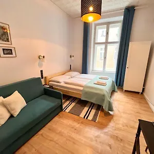 Supreme In The Center Apartment